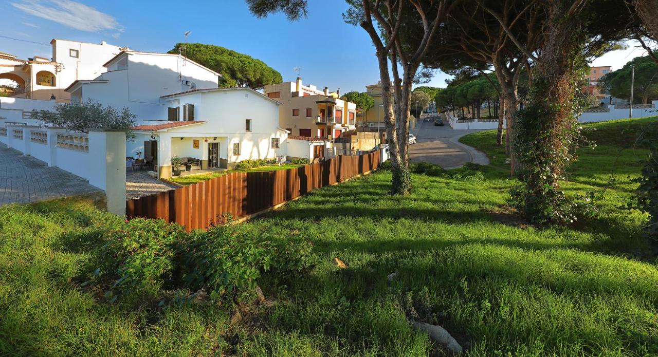 House Apartment L' Escala Bagian luar foto